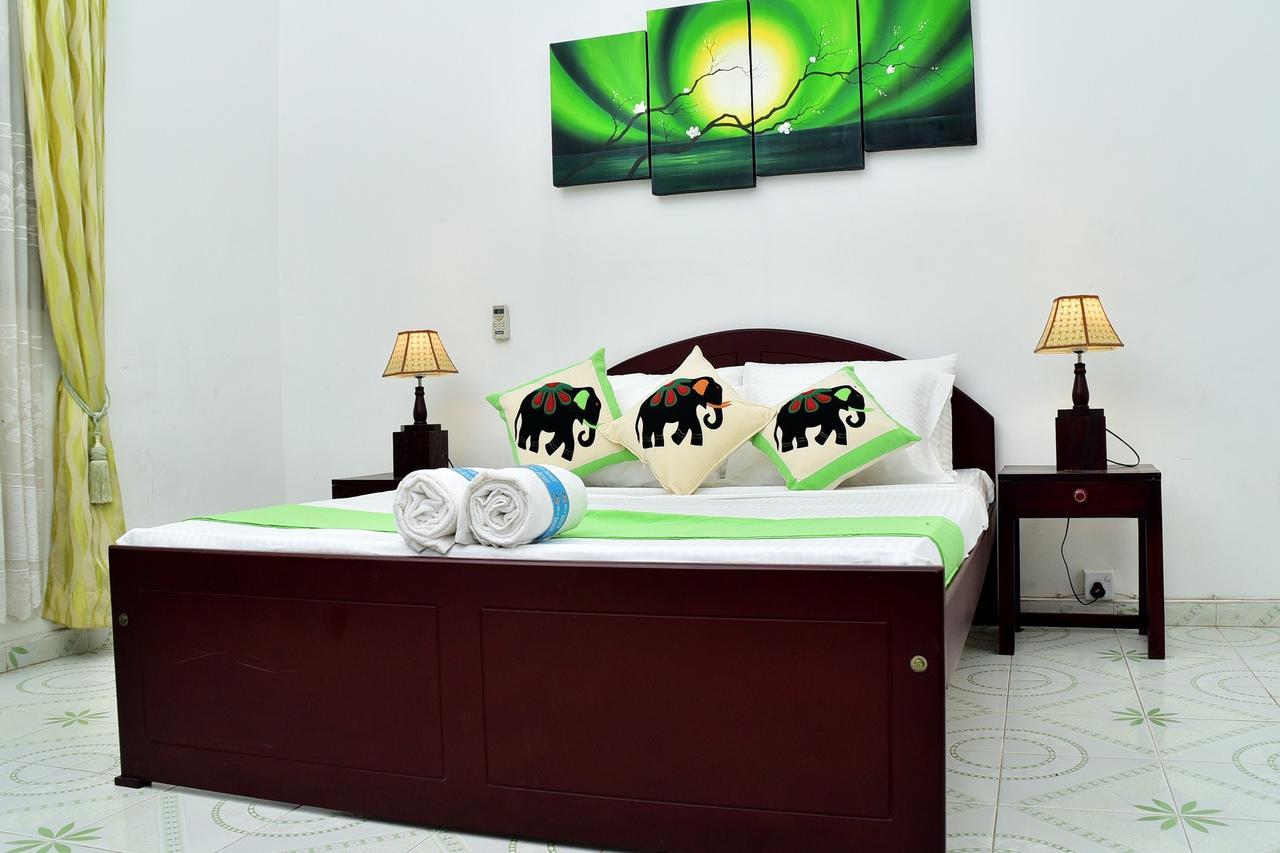 Katunayaka Sky Transit Hotel מראה חיצוני תמונה
